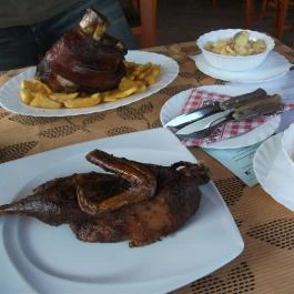 Paprika Vendéglő Szigliget - Étel/ital