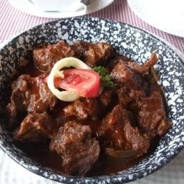 Rádpuszta Csárda & Szabadidő Centrum Balatonlelle - Étel/ital