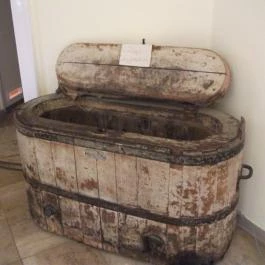 Százéves Cukrászda, Gyula - Egyéb