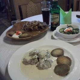 Szent Domonkos Vendéglő, Várvölgy - Étel/ital