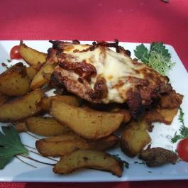 Vendéglő a Négy Remetéhez, Oroszlány - Étel/ital