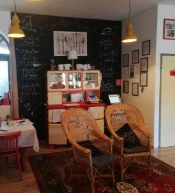 Zománc Bisztrócska