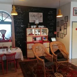 Zománc Bisztrócska, Vászoly - Belső