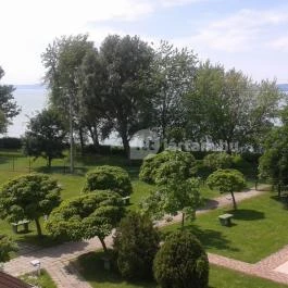 Hotel Három Hattyú Balatonföldvár - Medence/kert