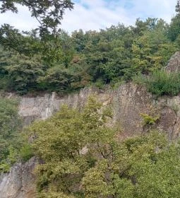 Újhuta Kastélyszálló