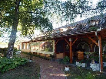 Platán Szálláshely Sándorfalva