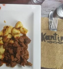 Kantin Gasztrokocsma