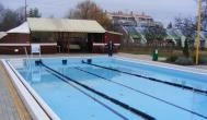 Hőforrás Hotel és Üdülőpark Gyula - Medence/kert Hőforrás Hotel és Üdülőpark Gyula - Medence/kert