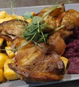 Vámház Fogadó étterme