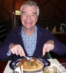 Ibrahim Kávézó, Étterem & Fagylaltozó