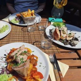 Szablya Étterem Kerepes - Étel/ital