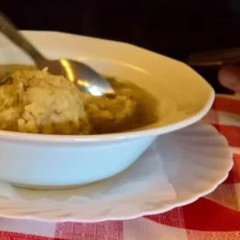 Pozsonyi Kisvendéglő Budapest - Étel/ital