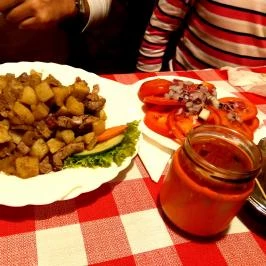 Pozsonyi Kisvendéglő Budapest - Étel/ital