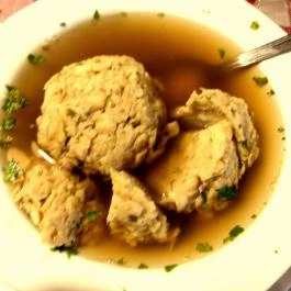 Pozsonyi Kisvendéglő Budapest - Étel/ital