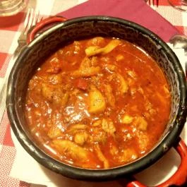 Pozsonyi Kisvendéglő Budapest - Étel/ital