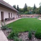 Allium Apartman Makó - Medence/kert