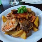 Family Kisvendéglő Gyula - Étel/ital