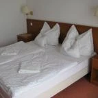 Két Korona Konferencia & Wellness Hotel Balatonszárszó - Szobák