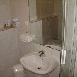 Két Korona Konferencia & Wellness Hotel, Balatonszárszó - Szobák