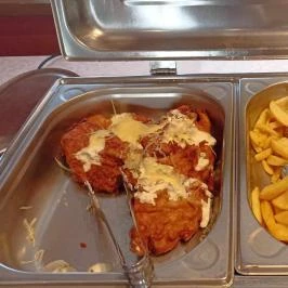 Sarlóspuszta Club Hotel, Tatárszentgyörgy - Vendéglátás