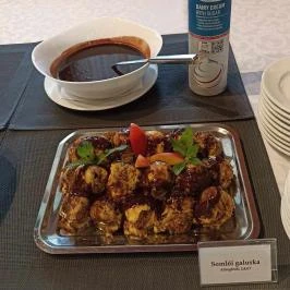 Sarlóspuszta Club Hotel, Tatárszentgyörgy - Vendéglátás