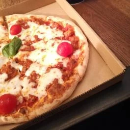 Bellozzo - Oktogon Budapest - Étel/ital