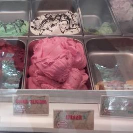 Gabó Cukrászda Pákozd - Étel/ital