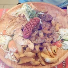 Gulyás Csárda Agárd - Étel/ital