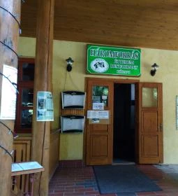 Háromforrás Étterem Kőkapu 