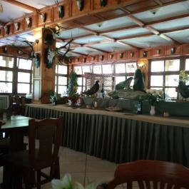 Háromforrás Étterem Kőkapu , Nagyhuta - Belső