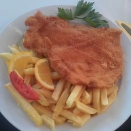 Nádas Étterem, Agárd - Étel/ital