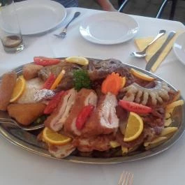 Nádas Étterem, Agárd - Étel/ital