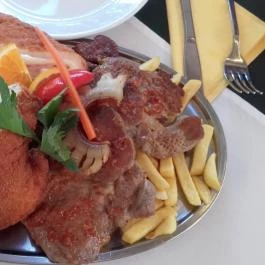 Nádas Étterem, Agárd - Étel/ital