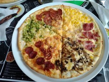 Pizzaguru Restaurant & Cafe Szeged