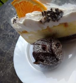 Tácsik Pékség & Fagyizó