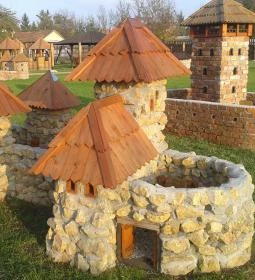 Várpark és Skanzen