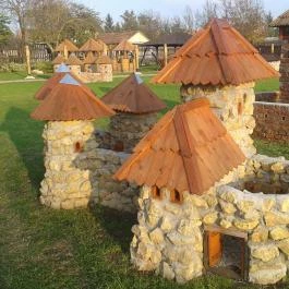 Várpark és Skanzen Dinnyés - Egyéb