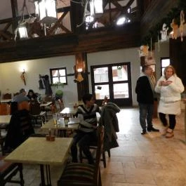 Puchner Kastélyszálló Bikal - Vendéglátás