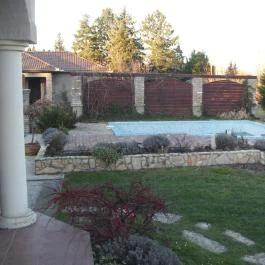 Nefelejcs Wellness Apartman Balatonmáriafürdő - Medence/kert