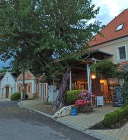 Pincelakat Borház & Szálloda