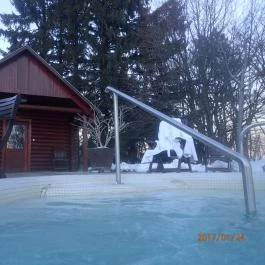 Grandhotel Galya, Galyatető - Medence/kert