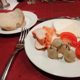 Grandhotel Galya, Galyatető - Vendéglátás