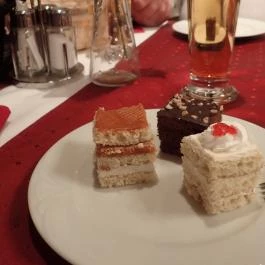 Grandhotel Galya, Galyatető - Vendéglátás