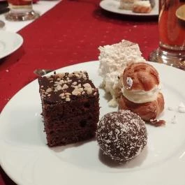 Grandhotel Galya, Galyatető - Vendéglátás