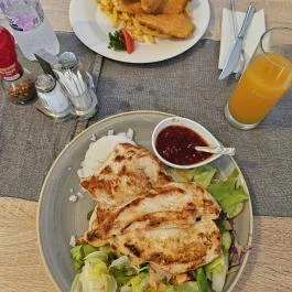 Tulipán Étterem Simontornya - Étel/ital