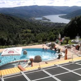 Silvanus Wellness & Konferencia Hotel, Visegrád - Medence/kert