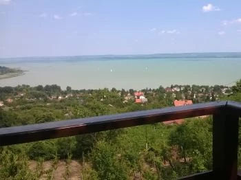 Erdei Apartmanház Badacsonytomaj