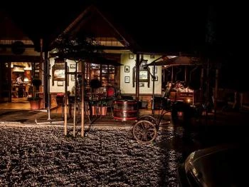 Kantin Gasztrokocsma Lovászi