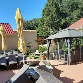 Hotel Zenubia Hajdúszoboszló - Medence/kert