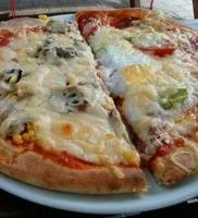 La' Rosa Pizzéria & Étterem